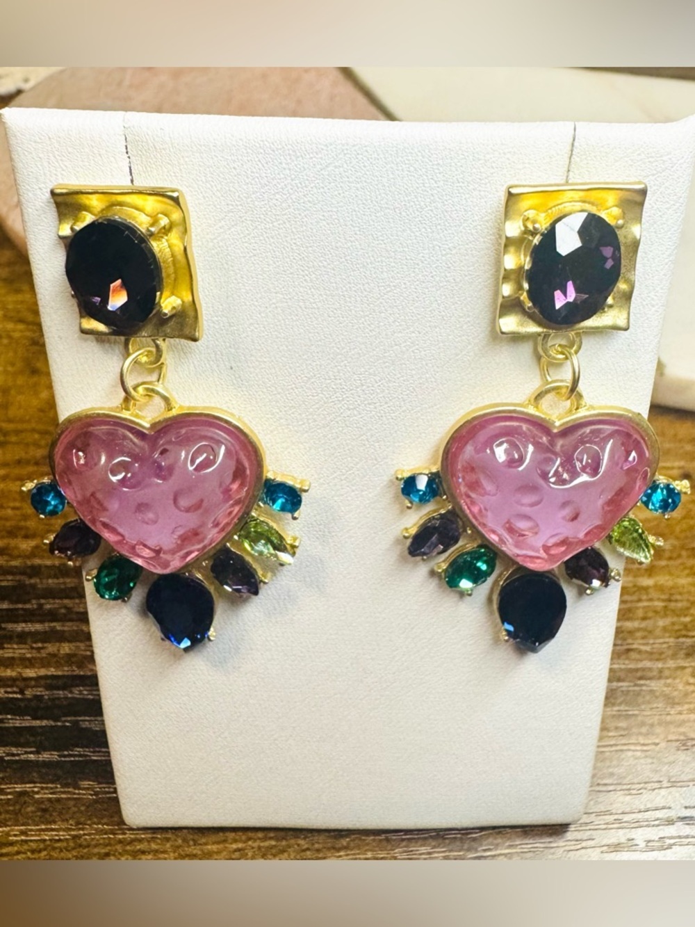 CHNNEL Inspired Pink Heart Statement Drop Earrings Gold Tone Rhinestone - Picture 6 of 6